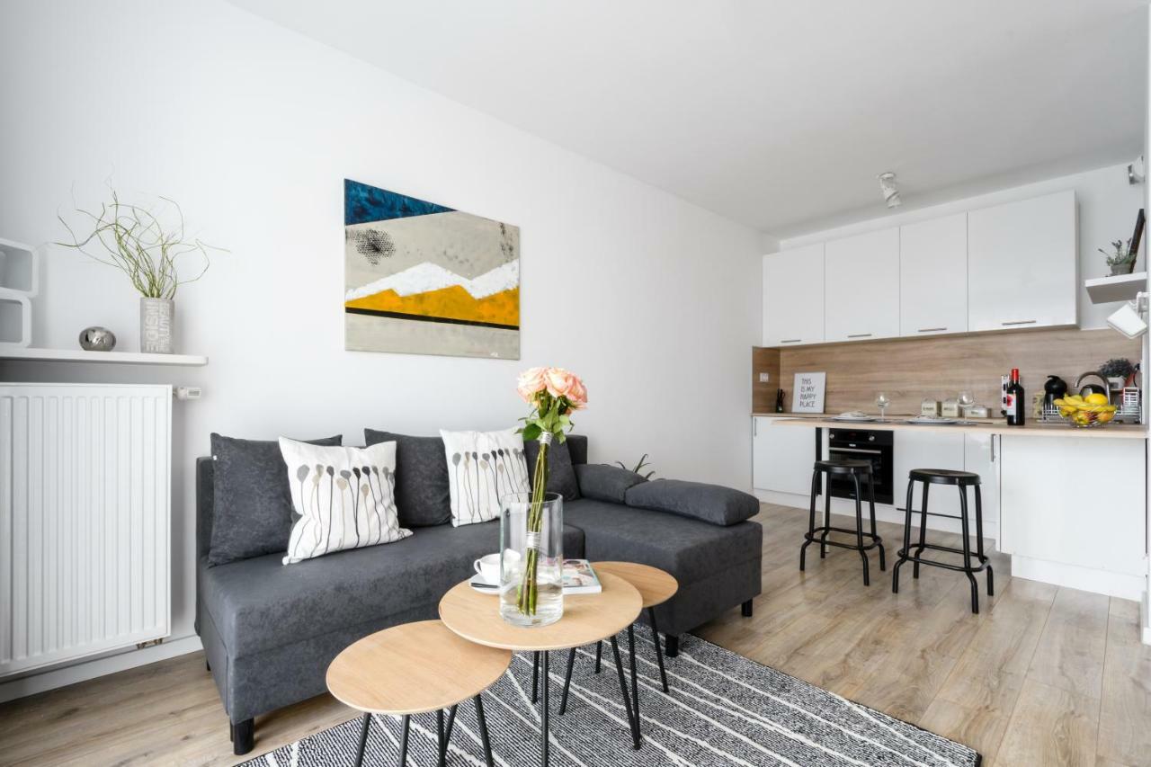 M&R Apartament Airport&Business Premium Komputerowa Warschau Exterior foto