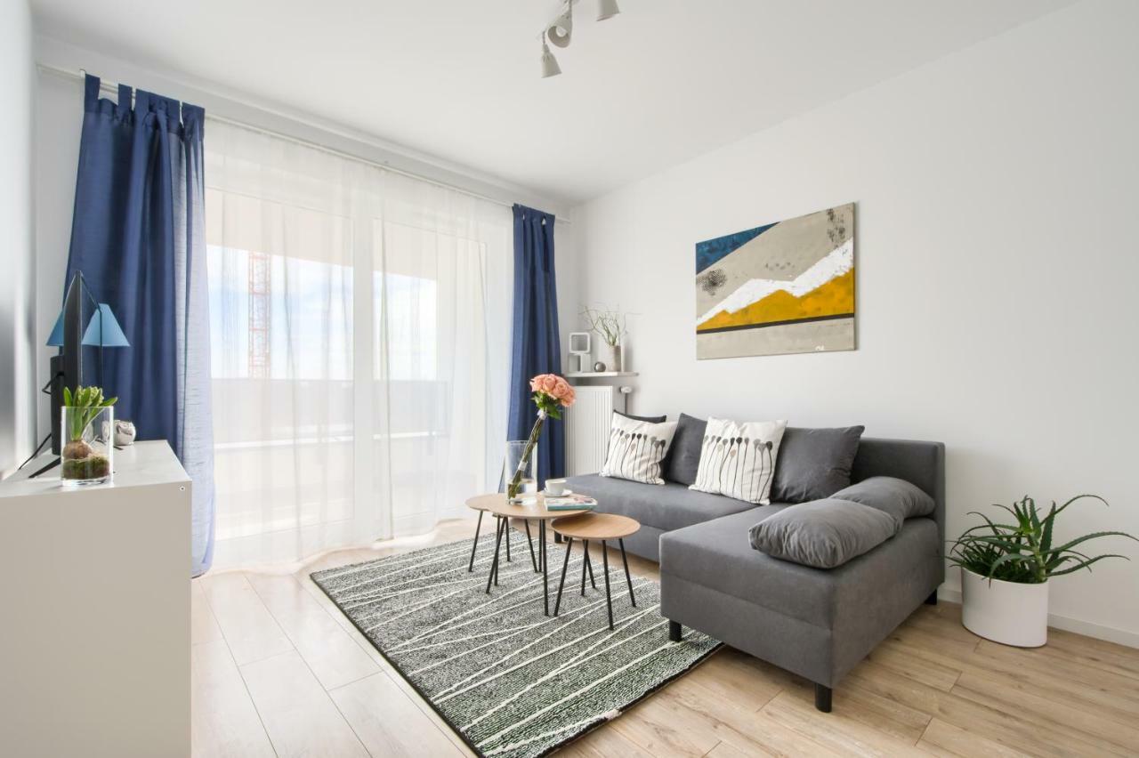M&R Apartament Airport&Business Premium Komputerowa Warschau Exterior foto